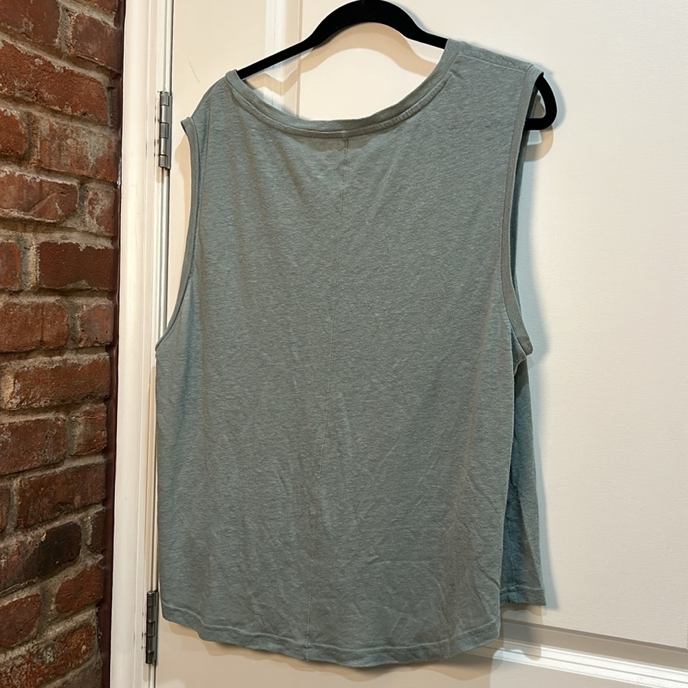 Linen Blend Shell Tank Top - Picture 4 of 4